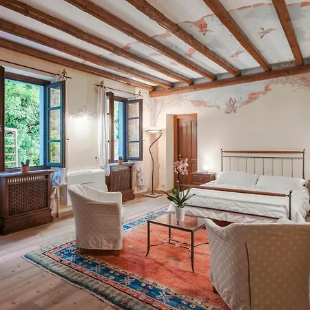 Tenuta Navelli 12&2, Emma Villa